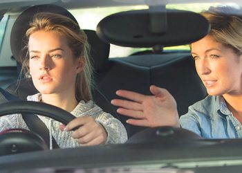 Why Select a Professional Driving Instructor?